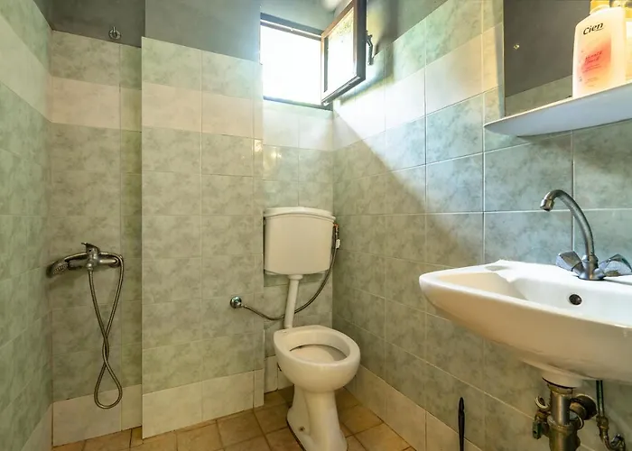 Konukevi Vangelis 2 3*